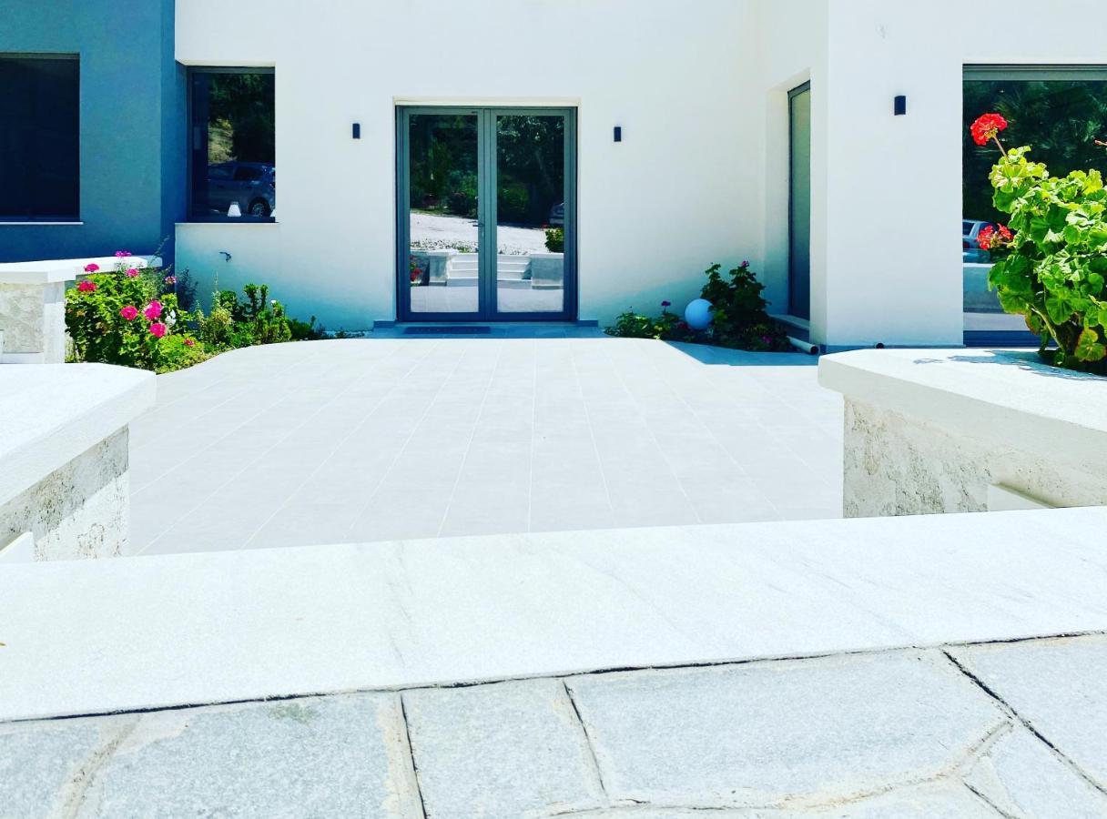 Apartmán Alexandrina Mola Kalyva Exteriér fotografie